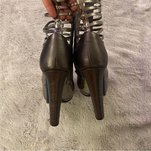 Versace Silver High Heel Ankle cut out Boots, US8,5 - Picture 5 of 9